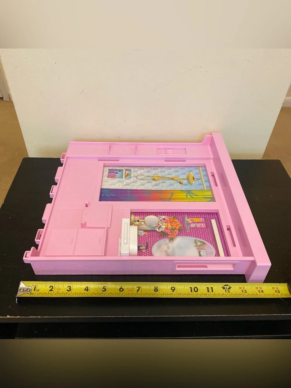 Mattel Barbie Malibu Vacation House Dollhouse Pink Bathroom Wall Part Piece